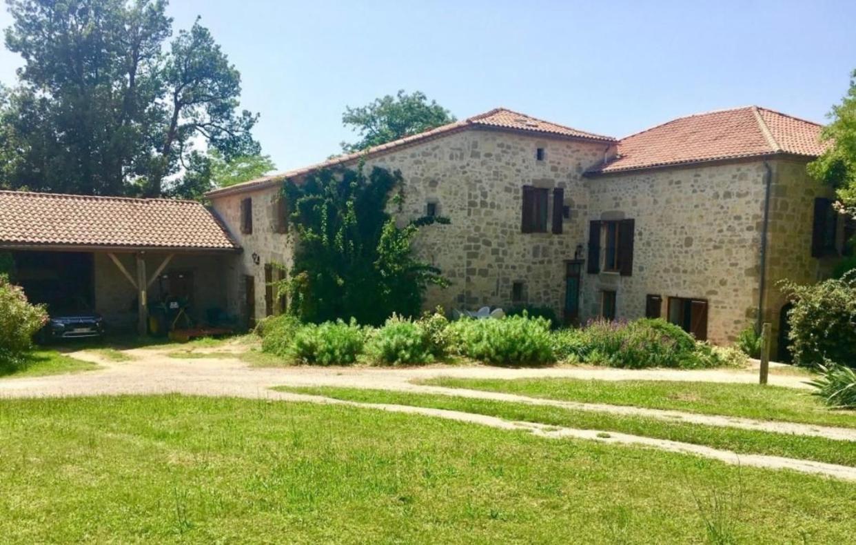 Chez Sophie -chambres D’hôtes, Et équestre Alojamento de Acomodação e Pequeno-almoço *