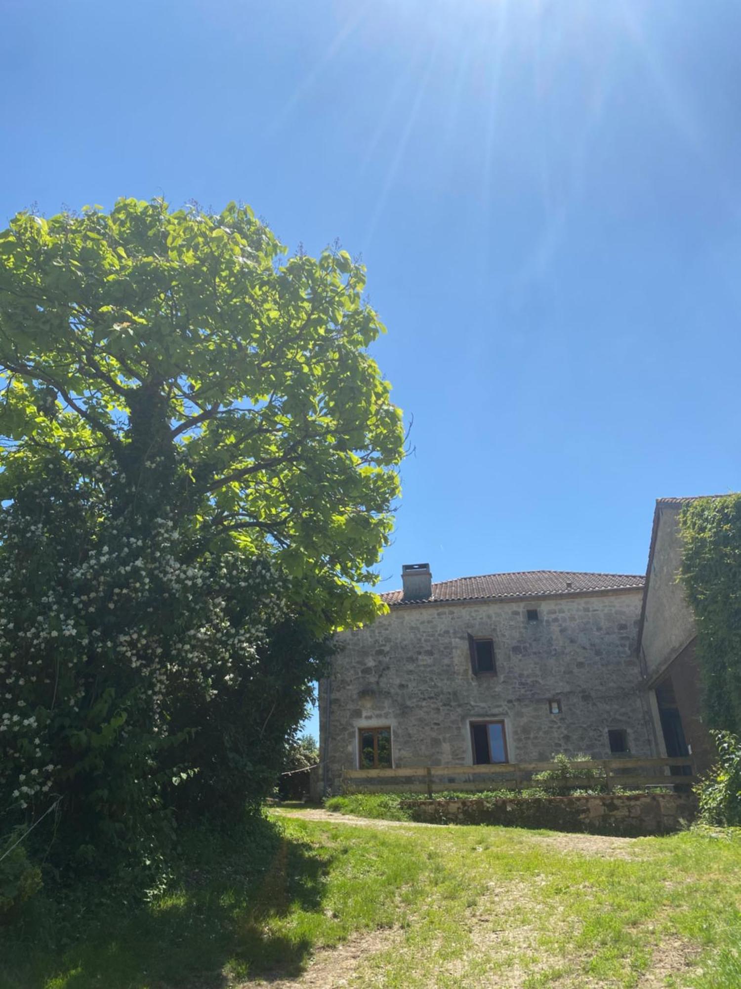 Alojamento de Acomodação e Pequeno-almoço Chez Sophie -chambres D’hôtes, Et équestre